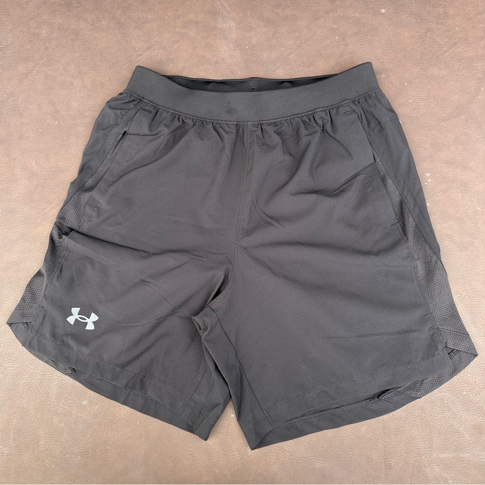 NWT Under Armour Men's Black Shorts with inner liner